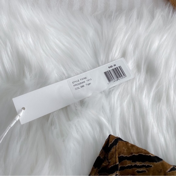 Gianni Tiger Print Bishop Sleeve Top Tie Back Animal Print Brown Orange NEW - Picture 10 of 16